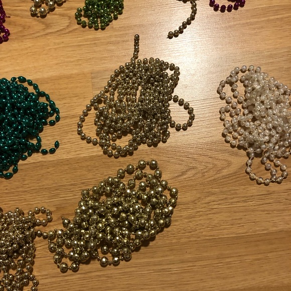 Bundle of 29 colorful and sparkly bead garlands - Picture 9 of 10